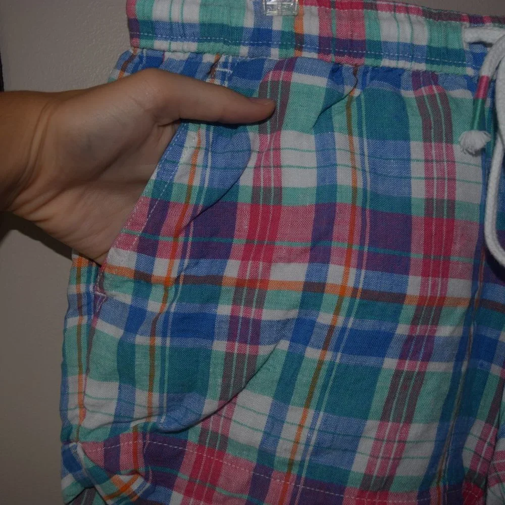 Vineyard Vines 🐳 colorful shorts - Picture 3 of 11
